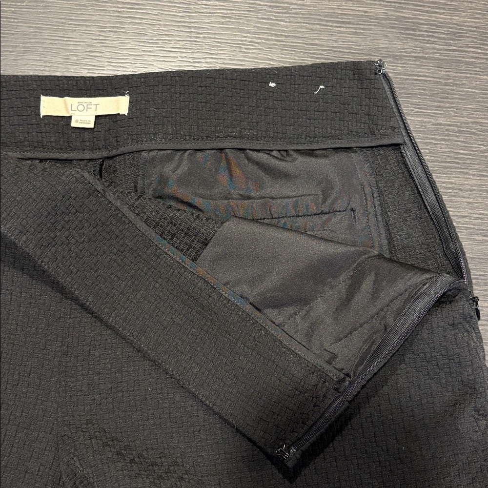LOFT Women’s Black Textured Scalloped Hem The Riviera Short Size 8 - Picture 7 of 10